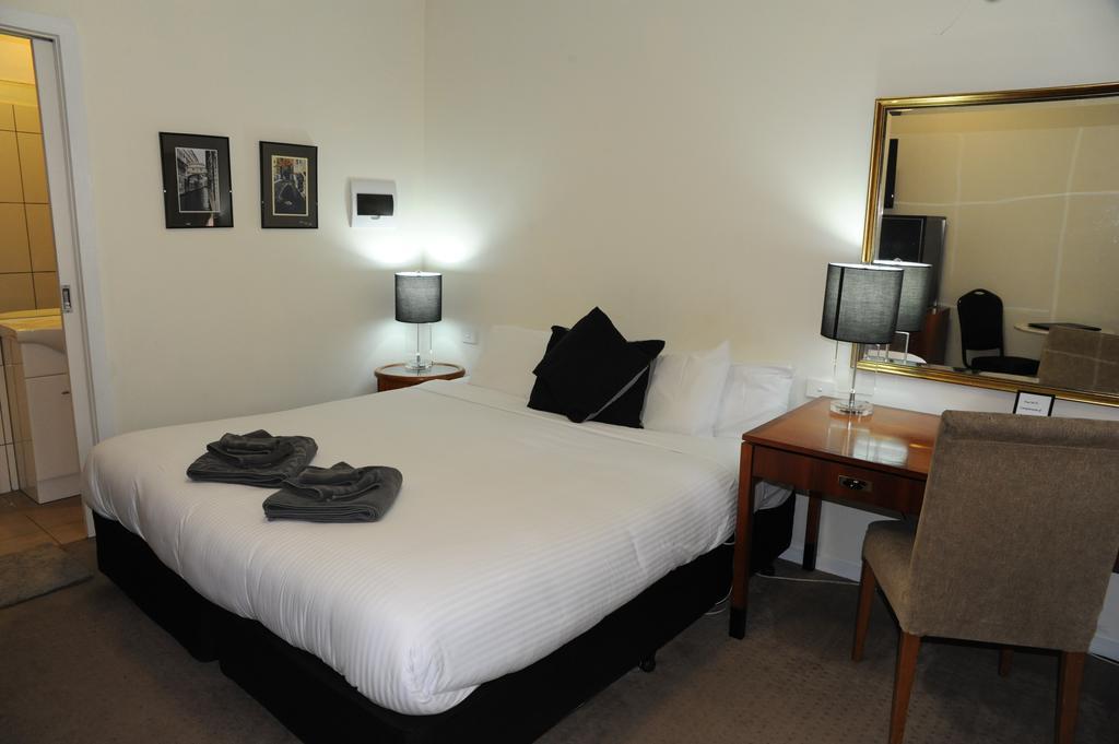 Norwood House Motel & Receptions Mornington Esterno foto