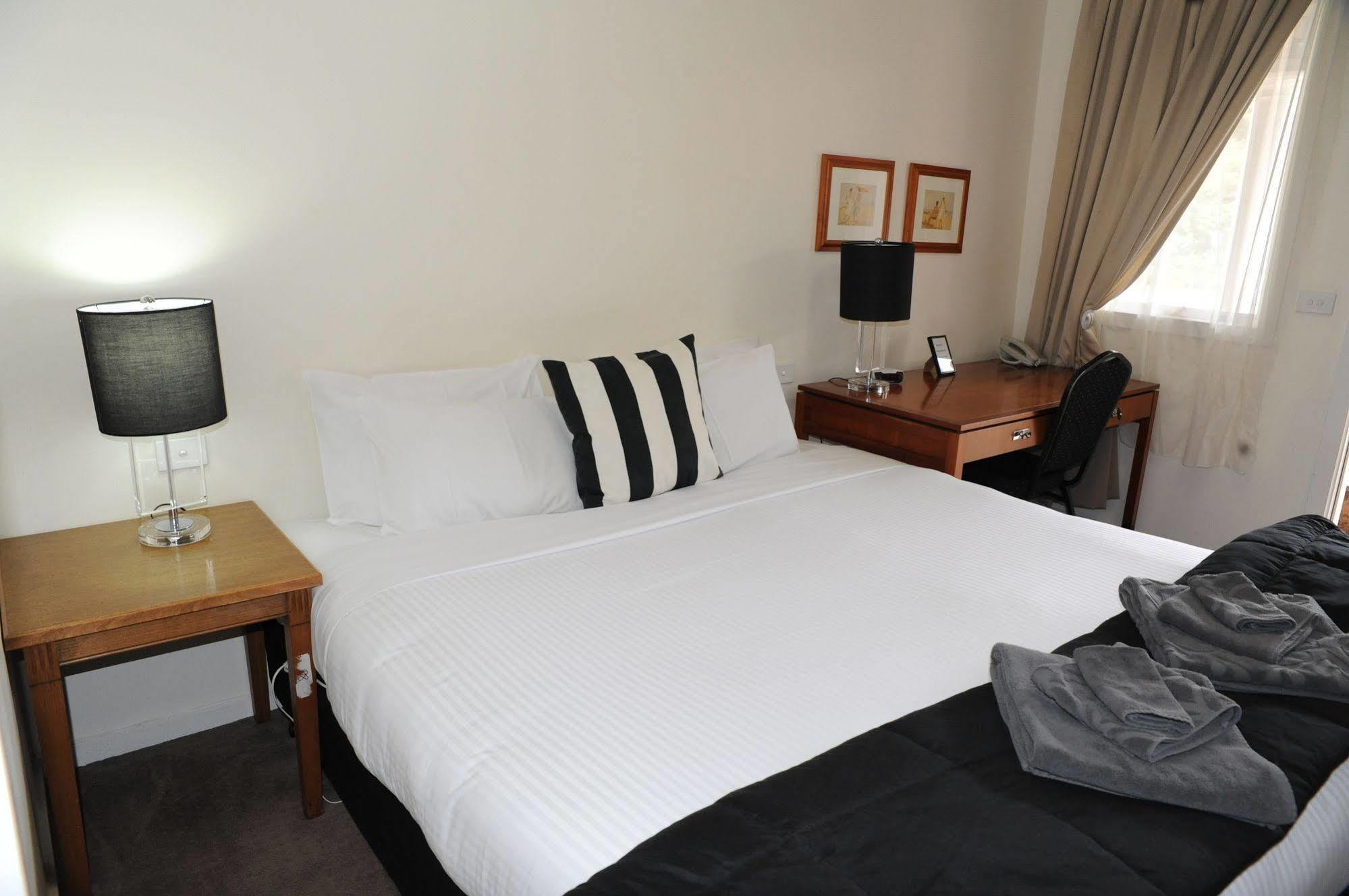 Norwood House Motel & Receptions Mornington Esterno foto