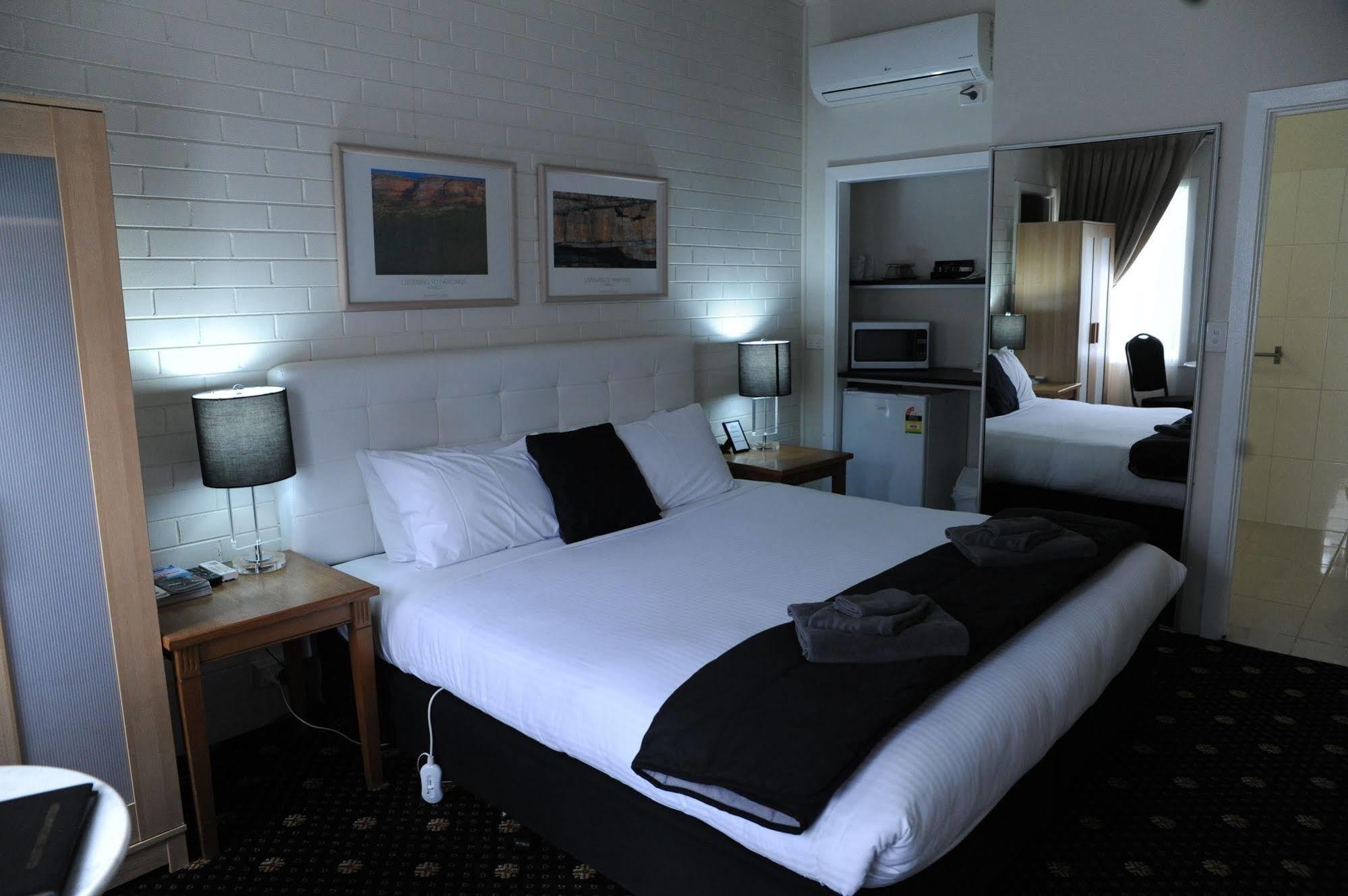 Norwood House Motel & Receptions Mornington Esterno foto